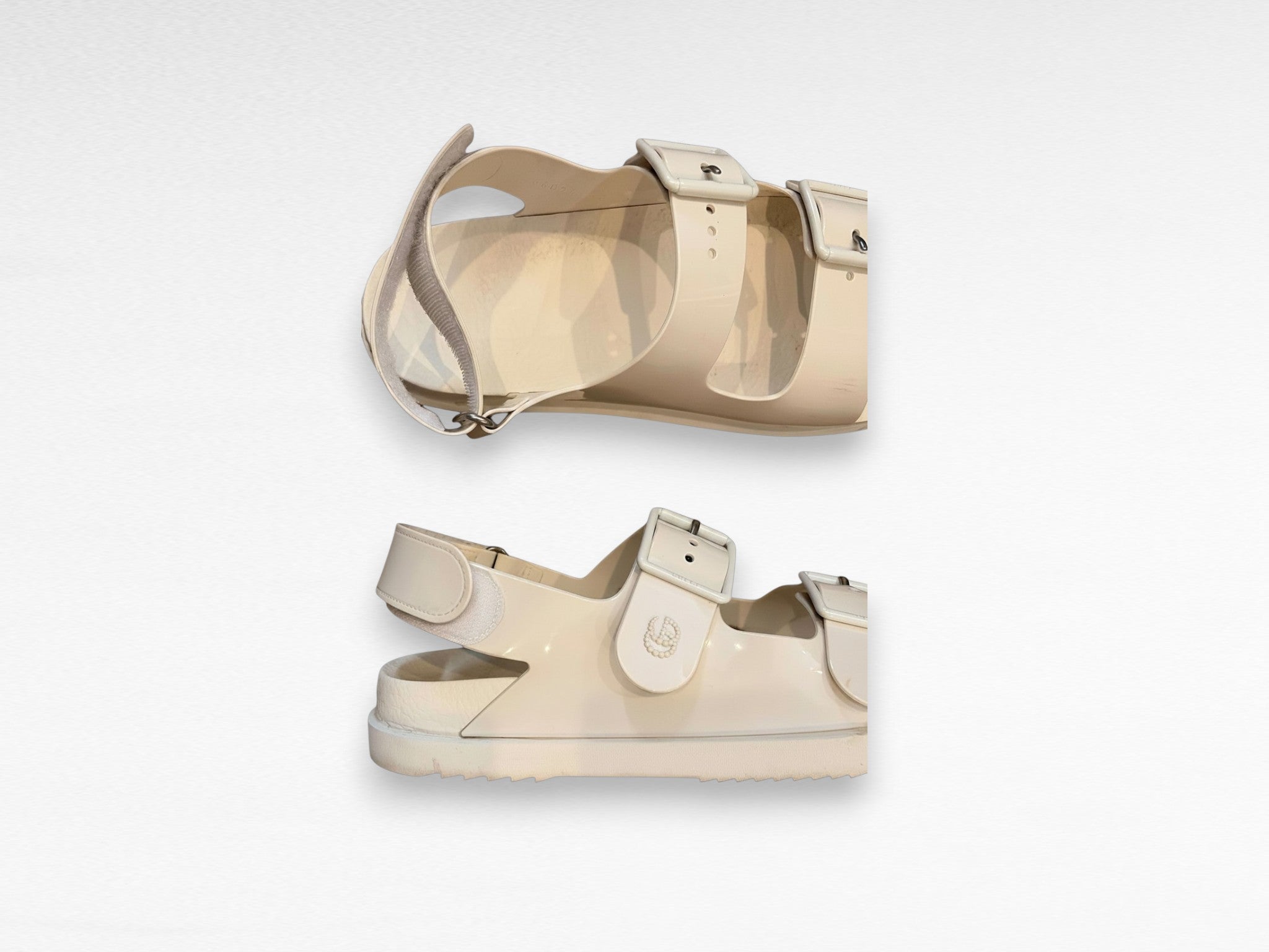 Gucci Rubber Double G Logo Sandals Size: 40