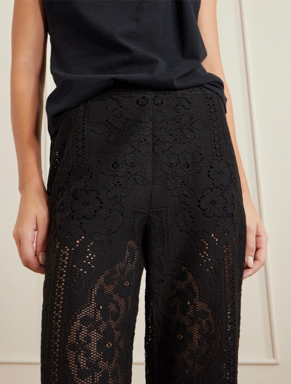 NWT SEA Lace Pants Size: 4
