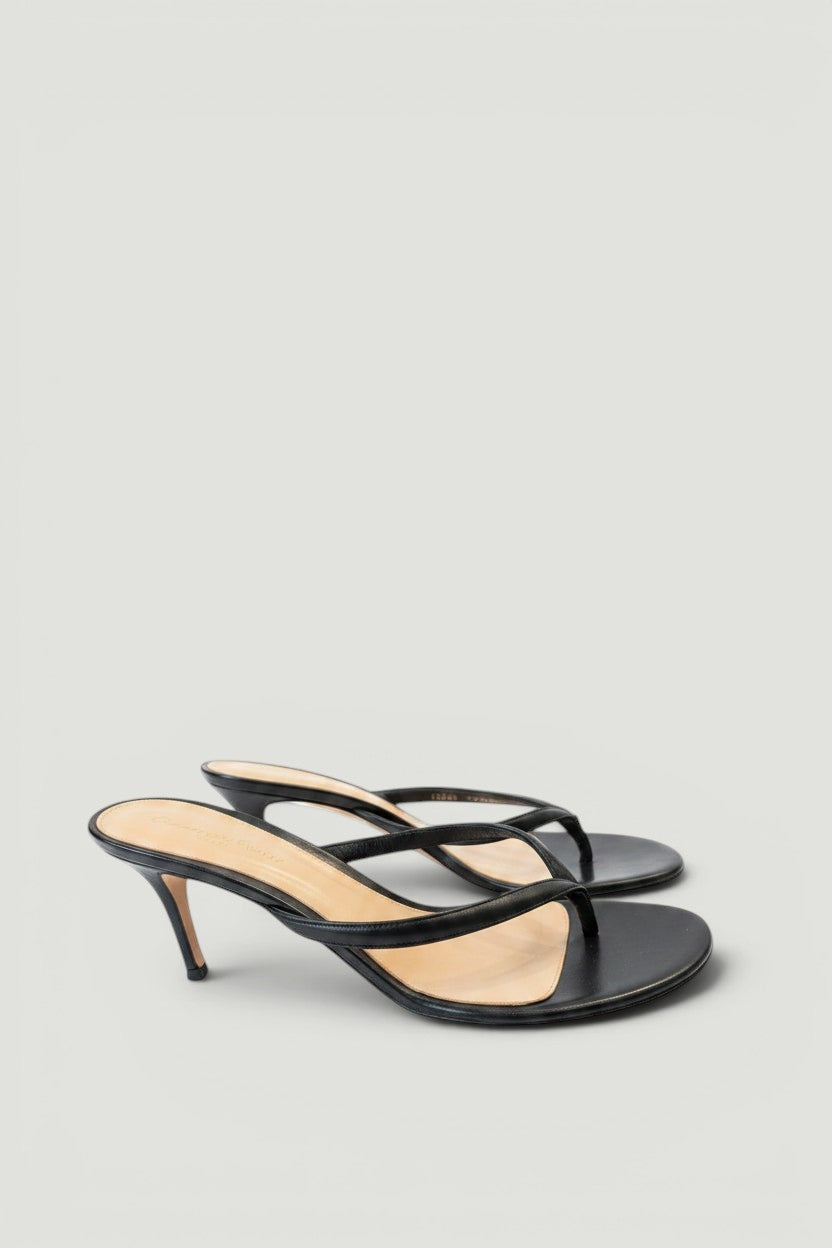 Gianvito Rossi Leather Sandals Size: IT40.5