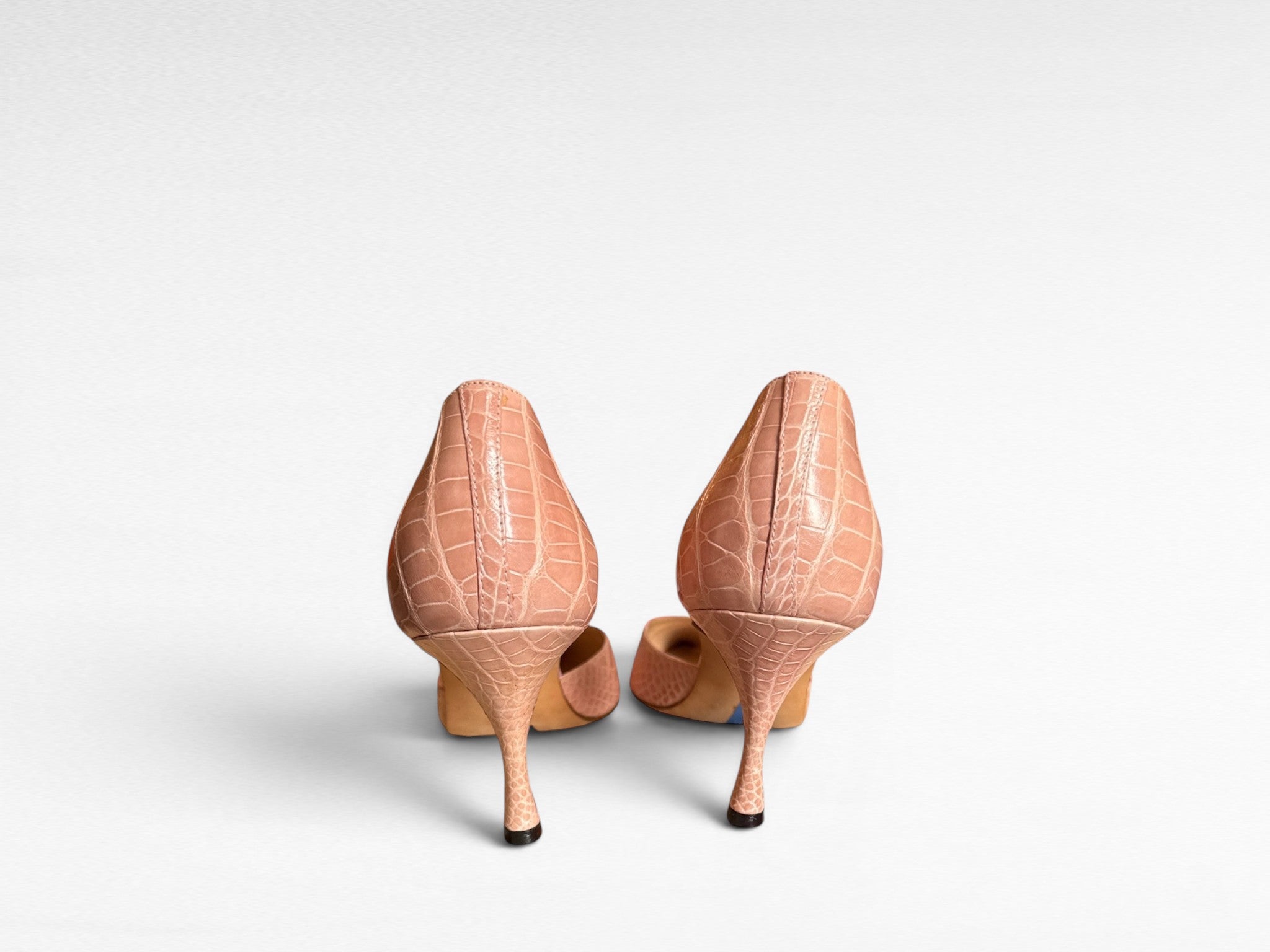 Manolo Blahnik Blush Croc Heel size 39.5