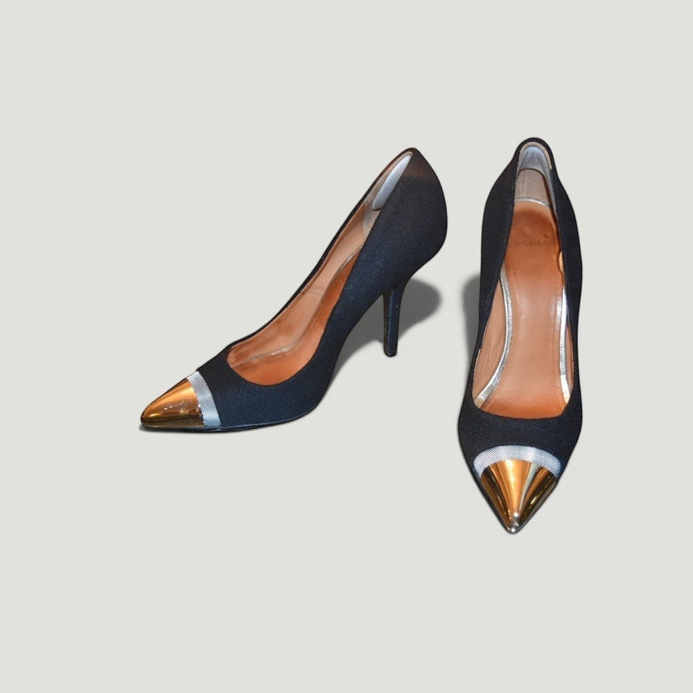 GIVENCHY Black Gold Cap Pointed Pumps Size 36.5